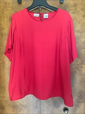 Liz Baker Essentials Red Short Sleeve Round Neck Blouse